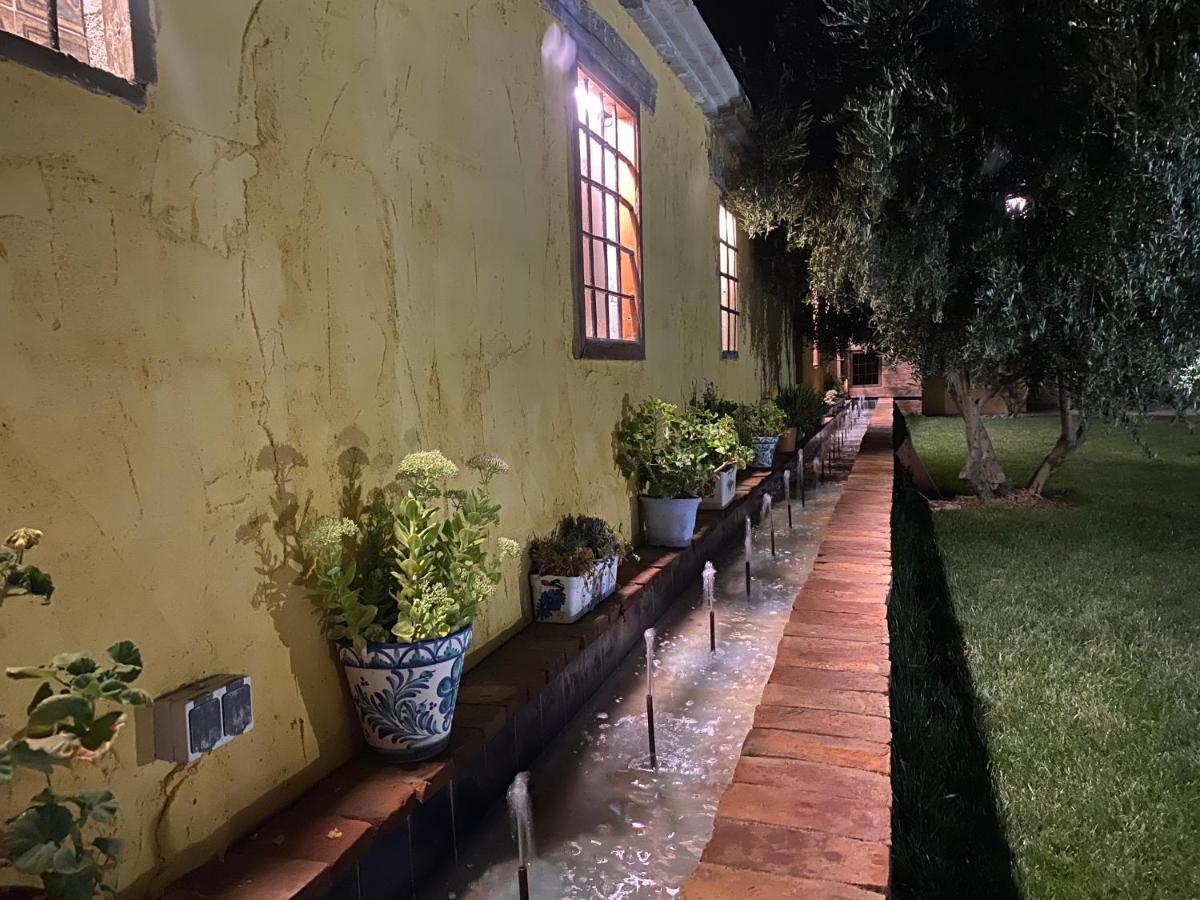 Penzion Cortijo Bustamante Baza Exteriér fotografie