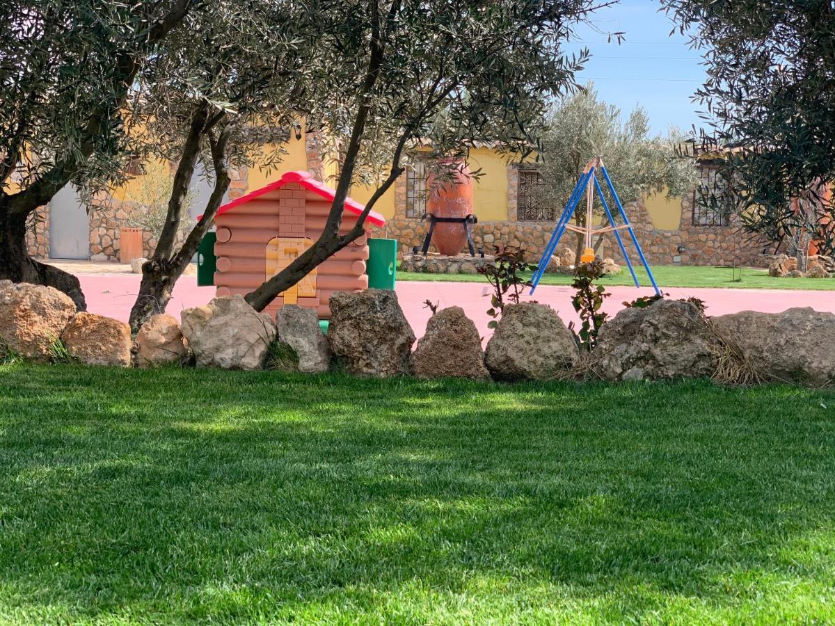 Penzion Cortijo Bustamante Baza Exteriér fotografie