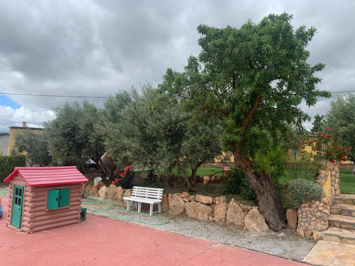 Penzion Cortijo Bustamante Baza Exteriér fotografie
